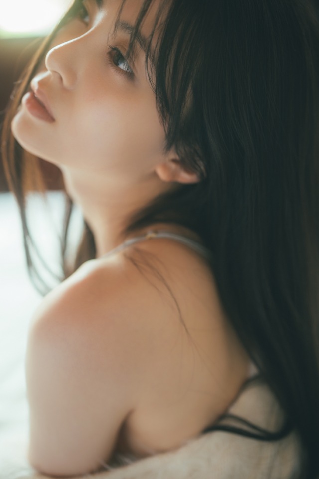 Imagen promocional relacionada con Yuina lanzará su primer fotolibro en enero de 2027 con fotografías tomadas en Malasia · imagen 5