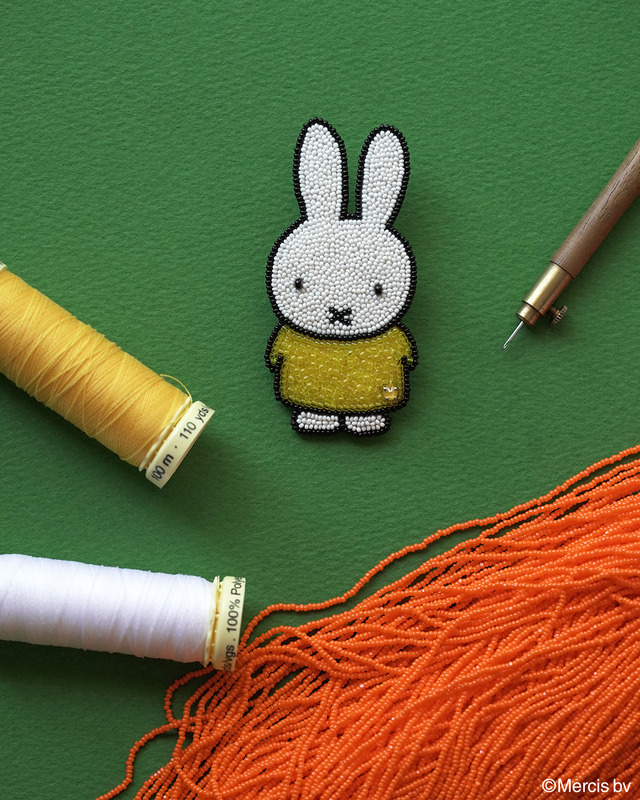 Imagen promocional relacionada con Miffy convierte el bordado de alta costura en una colección de nueve accesorios · imagen 3