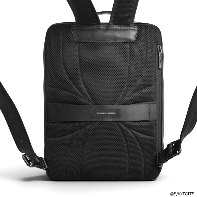 Imagen promocional relacionada con Ghost in the Shell tendrá una mochila de cuero impermeable inspirada en Motoko · imagen 3