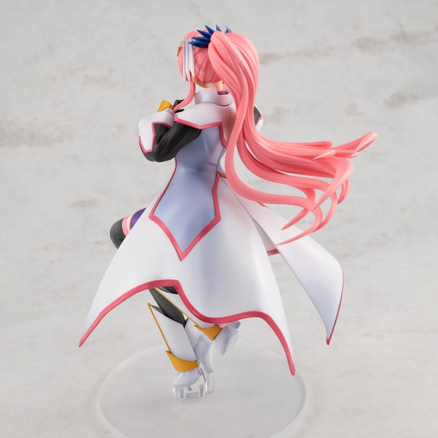 Imagen promocional relacionada con Lacus Clyne luce su atuendo de jinbaori en una nueva figura de Gundam SEED FREEDOM · imagen 4