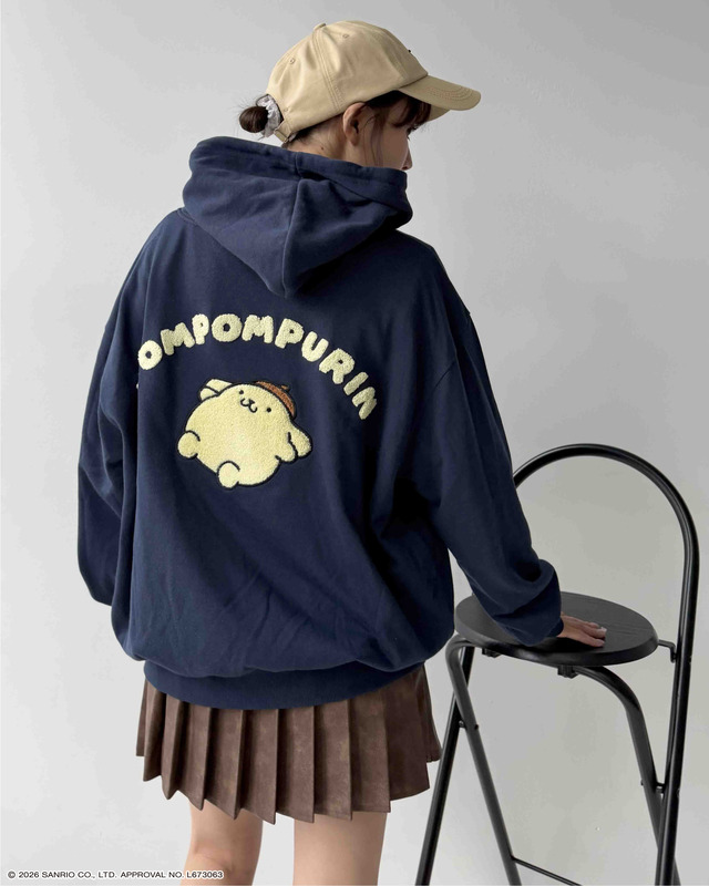 Imagen promocional relacionada con Sanrio presenta sudaderas de doble cremallera con Hello Kitty, Pompompurin, Cinnamoroll y Kuromi · imagen 5