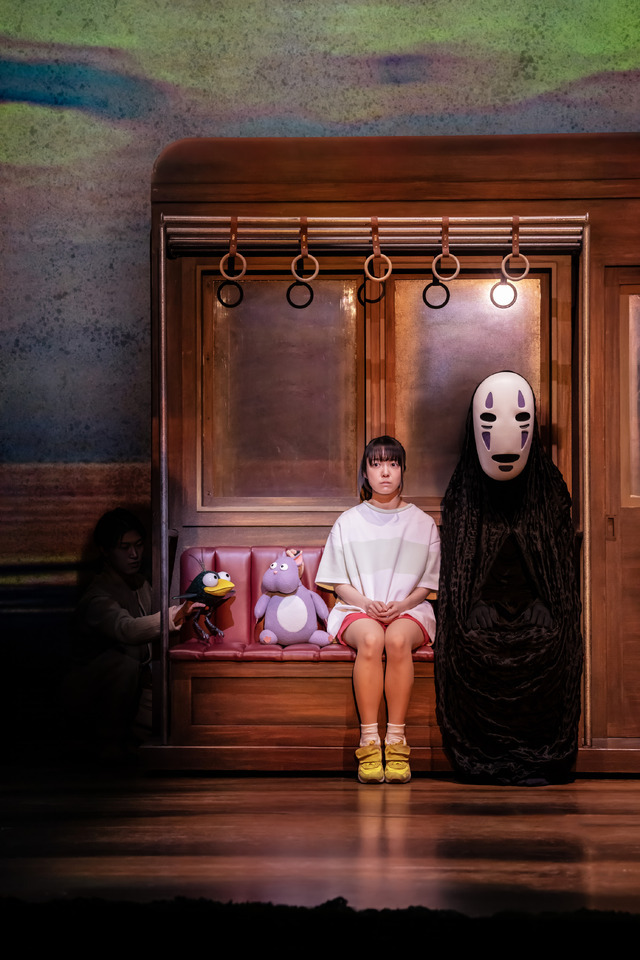Imagen promocional relacionada con El musical de El viaje de Chihiro suma tres nuevas actrices para interpretar a Chihiro