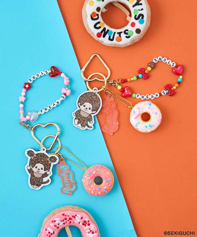 Imagen promocional relacionada con Monchhichi, FREAK’S STORE y Randy’s Donuts unen sus diseños en una triple colaboración · imagen 4
