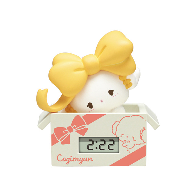 Imagen promocional relacionada con Sanrio presenta cinco relojes de sobremesa con diseño de caja de regalo · imagen 3