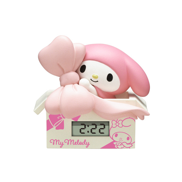 Imagen promocional relacionada con Sanrio presenta cinco relojes de sobremesa con diseño de caja de regalo · imagen 5