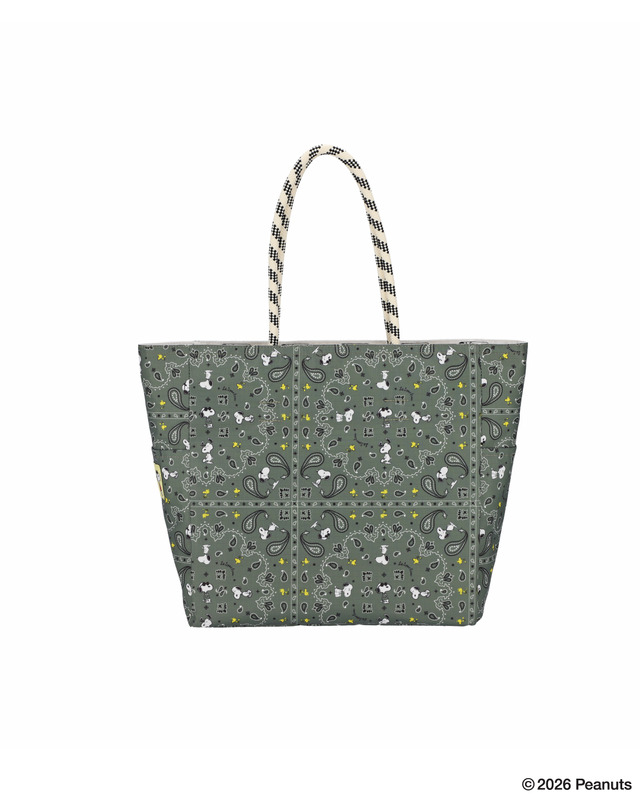Imagen promocional relacionada con Snoopy protagoniza una nueva colección de bolsos y accesorios junto a LeSportsac · imagen 2